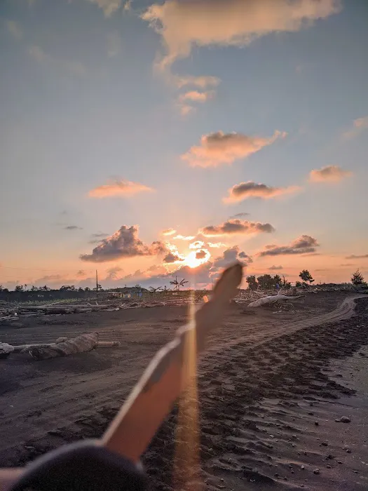 Pantai Jeruk Rejo 4