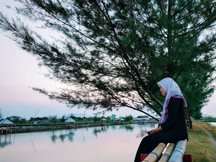 Pantai Idola Banyutowo 3