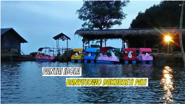 Pantai Idola Banyutowo 8