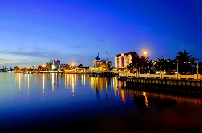 Losari Beach Platform 2