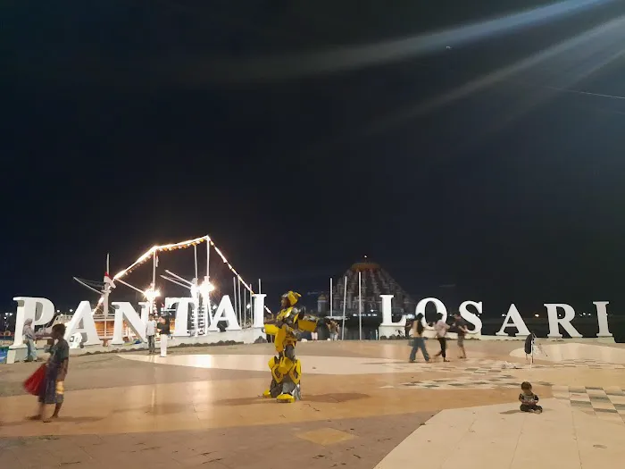Losari Beach Platform 5