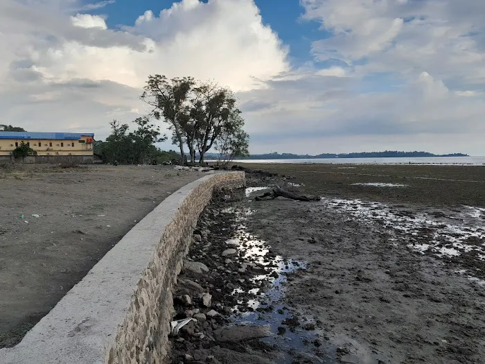 Dermaga Ujung Indah Pulau Dutungan 8