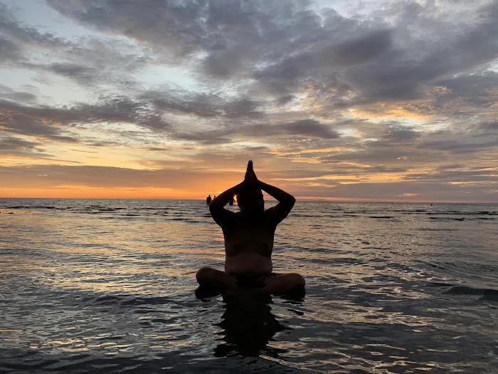 Pantai Ujung Batu 4