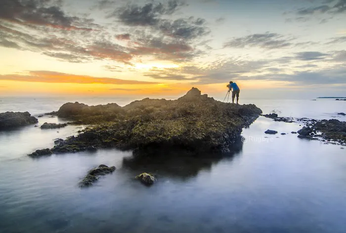 Pantai Ujung Batu 6