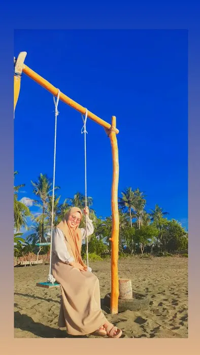 Pantai atapange 2