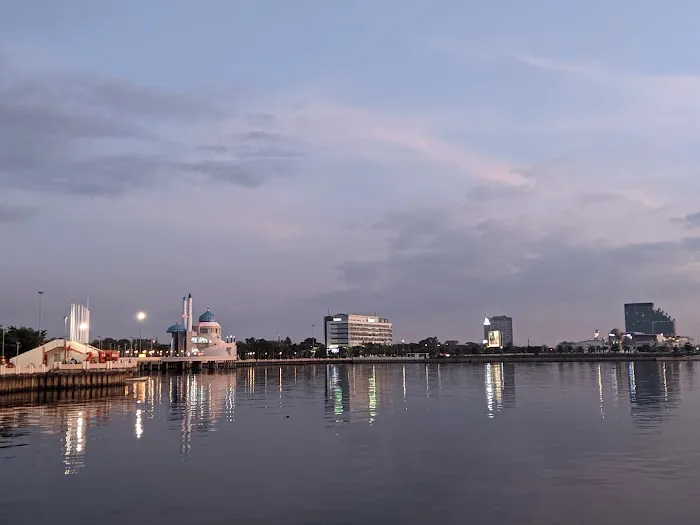 Pantai Losari 4