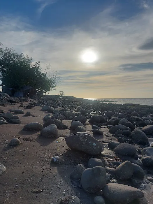 Pantai Tanjung Layar Putih 3