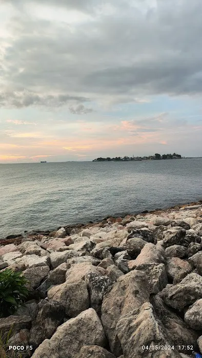 Sunset Quay Best View 7