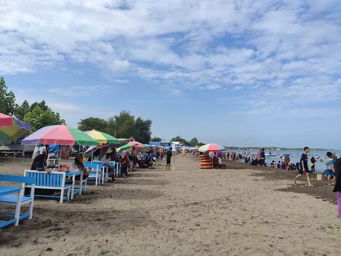 Pantai Biru 0