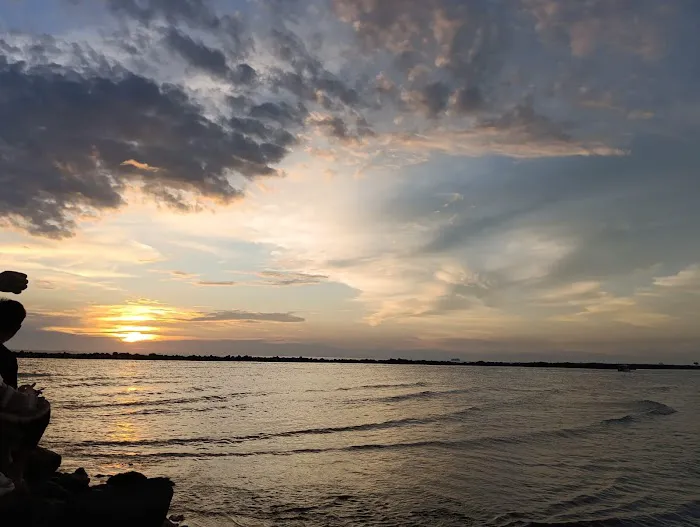 Pantai Biru 4
