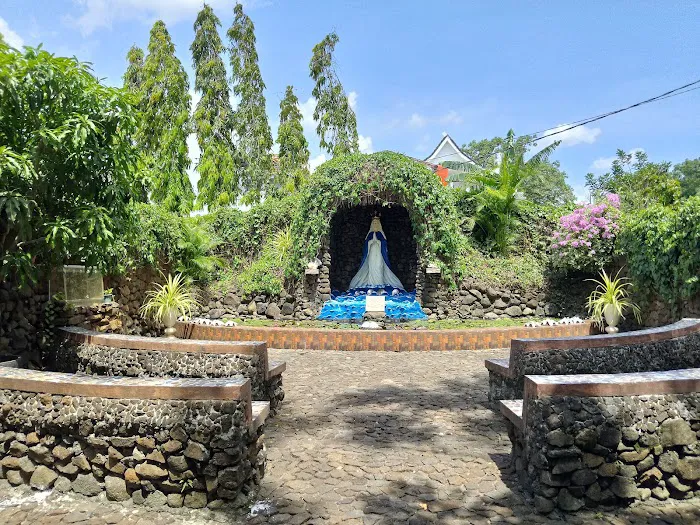 Rumah Putih Pondok St. Yosef 1