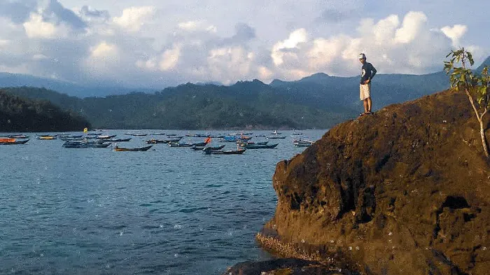 Pantai Ngampiran 5