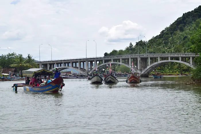 Eco Wisata Mangrove Prigi 6
