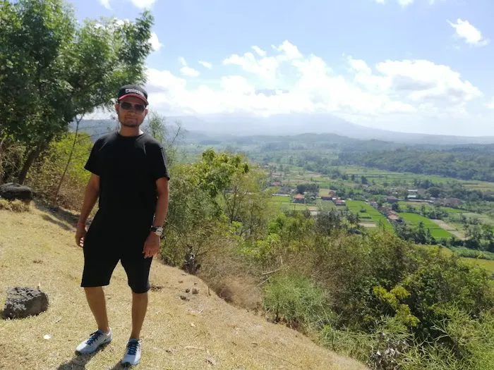 Bukit cinta 4
