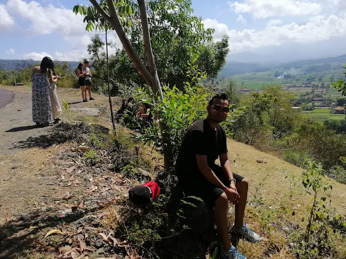 Bukit cinta 8