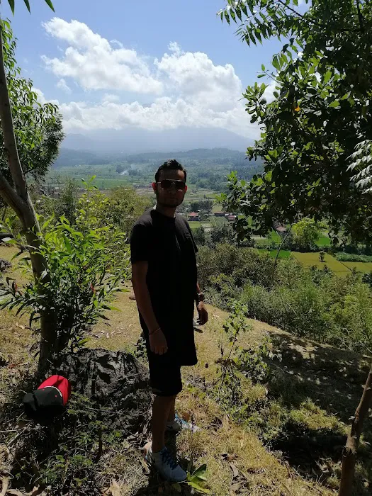 Bukit cinta 9