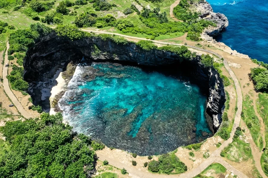 Discover Bali’s Hidden Coves Accessible by Boat – A Complete Guide to Secluded Beaches