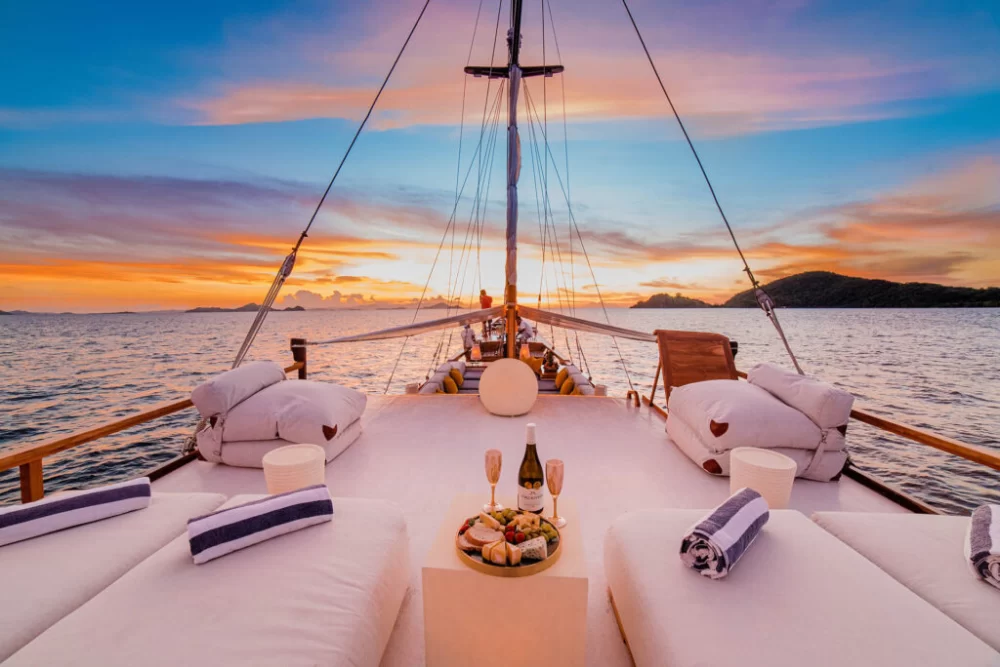 Booking Private Yachts for Unforgettable Cruises to Komodo Island