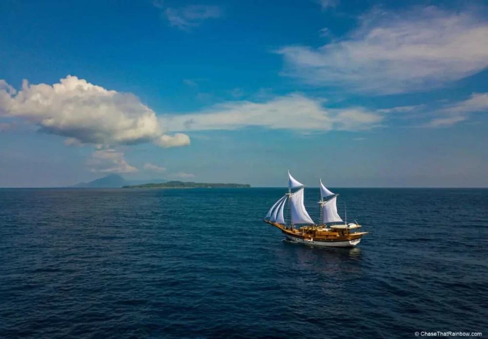 How to Organize the Perfect Private Yacht Getaway in Indonesia