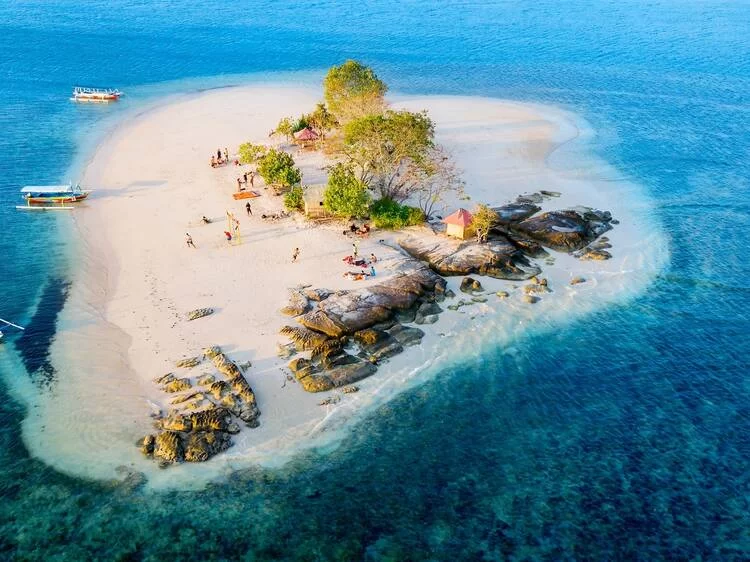 Explore Indonesia’s Most Beautiful Beaches by Yacht