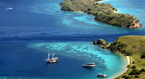 Must-See Landmarks in Indonesia: Explore the Top Tourist Attractions