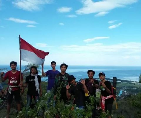 Gunung Tolong