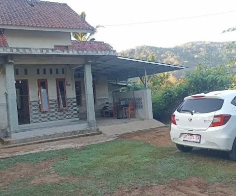 Parkir wisata batu idung
