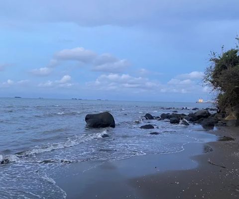 Pantai Ebatah