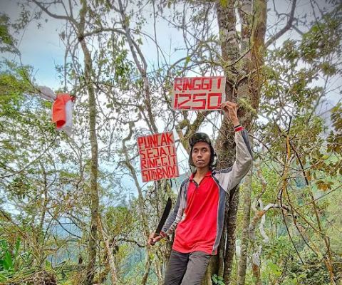 GUNUNG PUTRI TIDUR