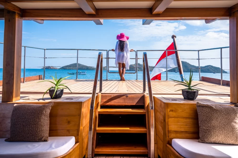 Experience an Unforgettable Luxury Yacht Eco Adventure in Indonesia