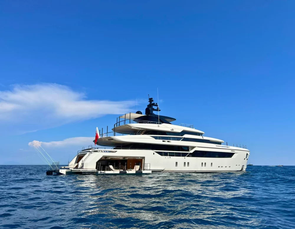 Experience the Ultimate Luxury Yacht Papuan Culture Cruise Adventure