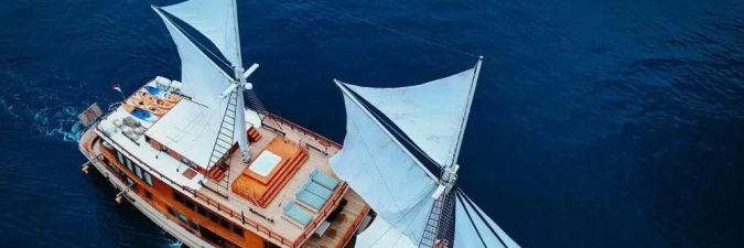 Discover the Ultimate Luxury Yacht Phinisi Liveaboard Experience in Indonesia