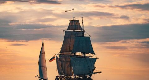 Exploring the Legacy of Luxury Yachts and the Spice Trade History