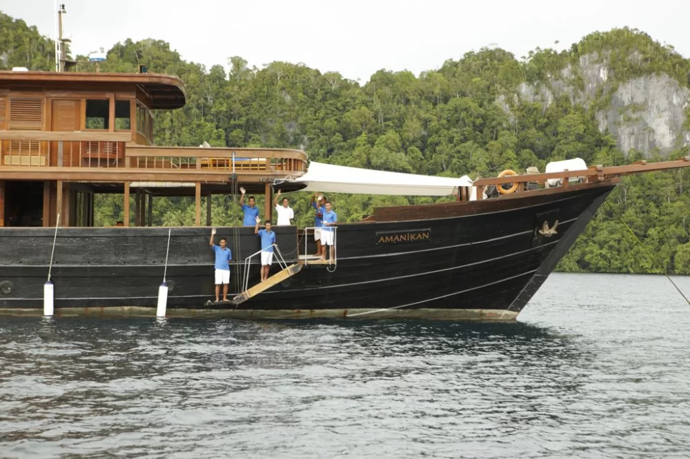 Experience Private Yacht Group Charters in Indonesia: Ultimate Luxury and Adventure