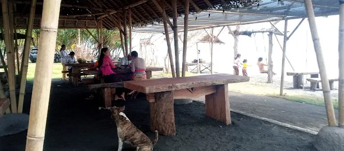 Pantai Rambut Siwi 3