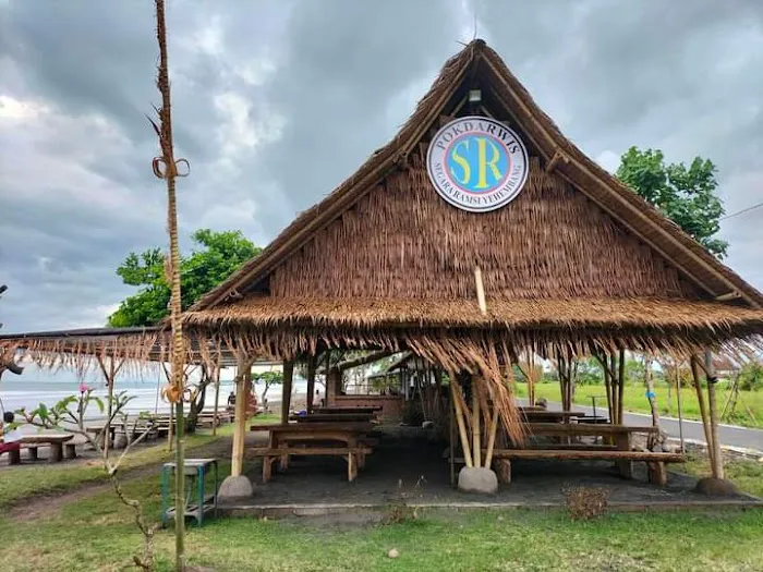 Pantai Rambut Siwi 7