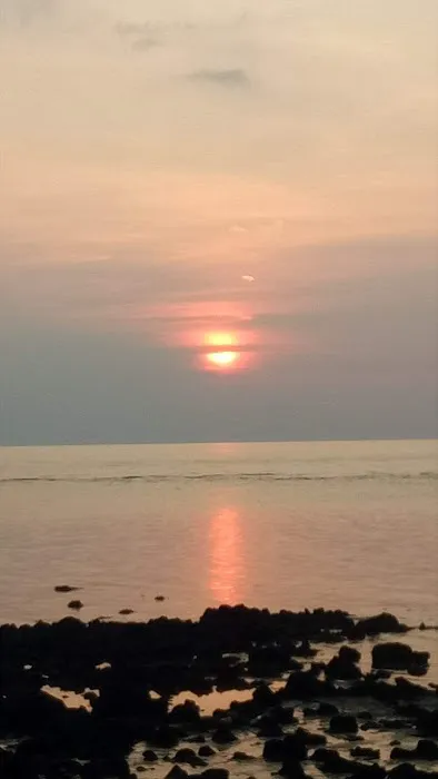 Pantai Desa Pemaron 3
