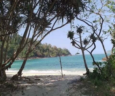 Pintu Masuk Teluk Hijau