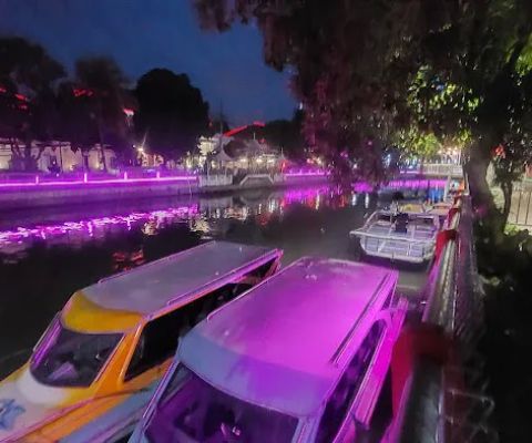 Kalimas Boat Tour