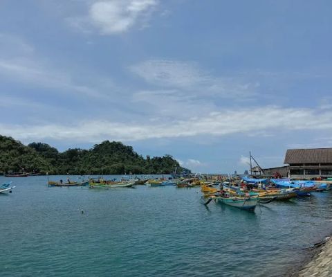 Warung Bu Wit Ikan Bakar Sendang Biru