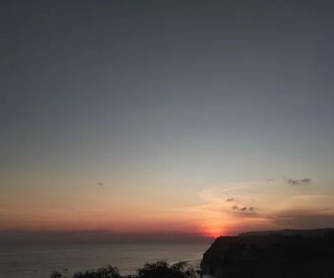 Hansen Cliff