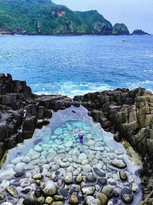 Infinity pool Mawun 5