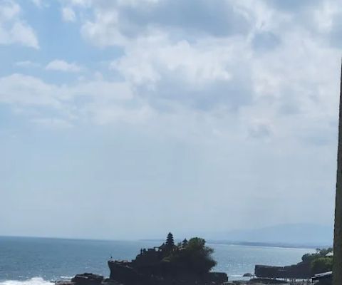Pewaregan puraluhur tanah lot