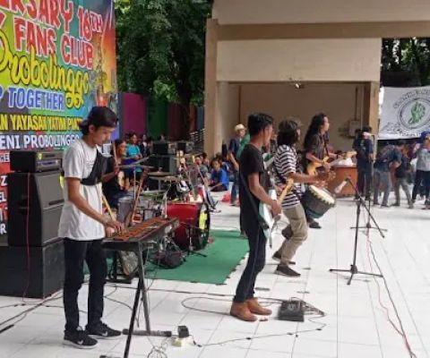 Kampung Seni & Kolam Renang TRA Bayuangga Kota Probolingo