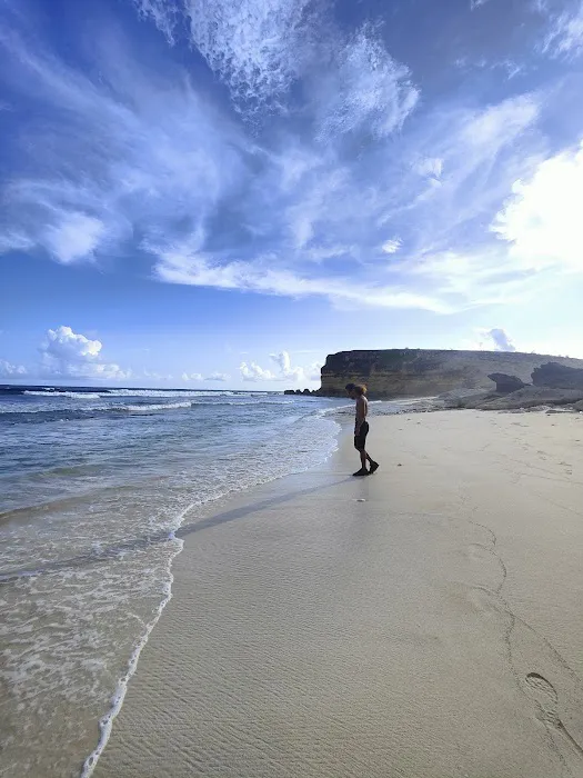 Pantai Lemerang 0