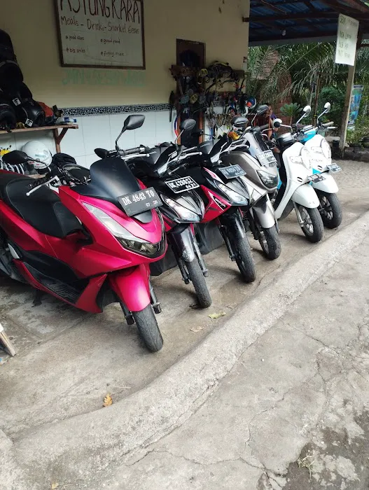 Amed Bali tours & scooter rental 4