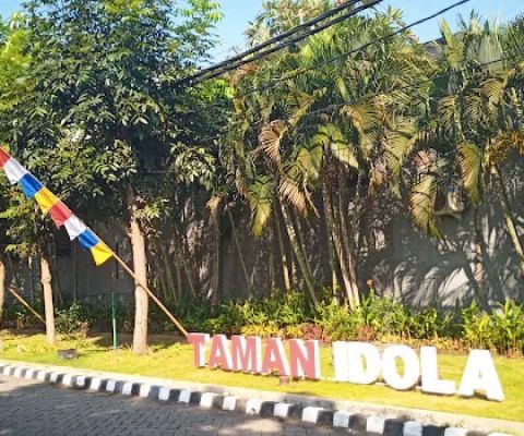 Taman Idola