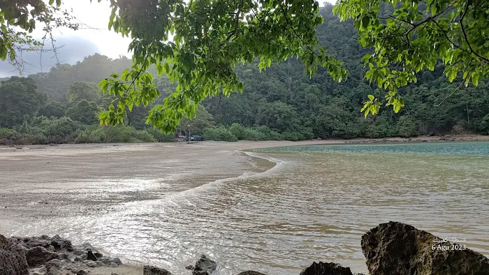 Pantai Jeruk pasir putih 8