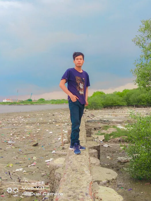 Lapangan Pesisir Kota Cirebon 1