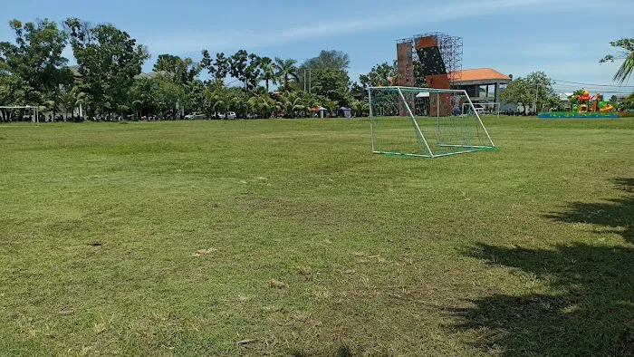 Lapangan Kantor Desa Tibubeneng 0